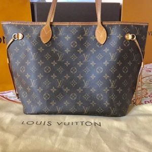 Louis Vuitton Monogram Neverfull MM $1500